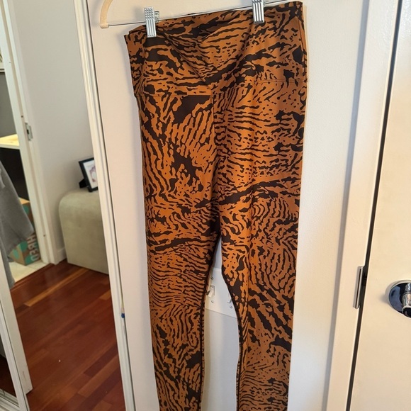 MONTCE Tigre Wide-Band Leggings - Picture 7 of 8
